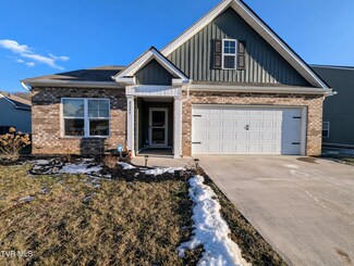 2727 Rock Springs Rd, Kingsport, TN 37664