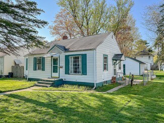 112 Sherwood St, Dowagiac, MI 49047