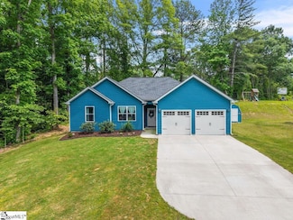 6 Edgebrook Ct, Marietta, SC 29661