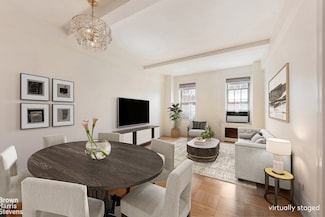 24 5th Ave Unit 909, New York, NY 10011