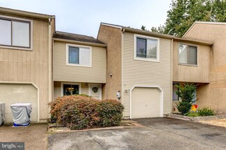 42 Queen Ann Ct, Marlton, NJ 08053