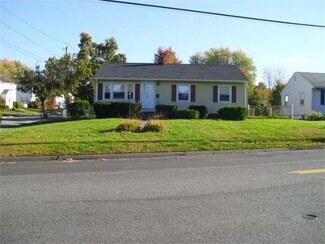 162 Clark St, Worcester, MA 01606
