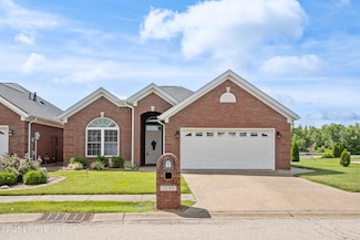 3105 Arbor Ridge Ln, New Albany, IN 47150