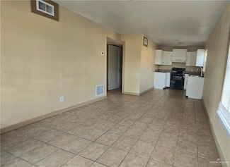 900 N Mike Chapa Rd, La Villa, TX 78562