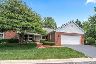 11 Hanover Ln, Sugar Grove, IL 60554