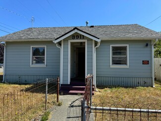 3911 E St, Eureka, CA 95503