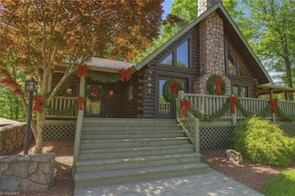 2404 Hunters Ridge Dr, Pleasant Garden, NC 27313