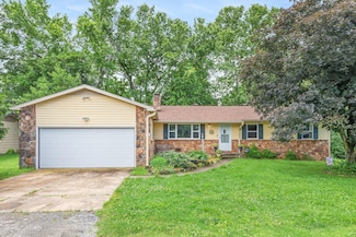 225 Elim St, Forsyth, MO 65653