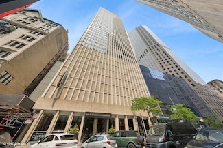 100 E Walton St Unit 40A, Chicago, IL 60611