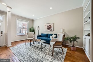 1102 S Baylis St, Baltimore, MD 21224