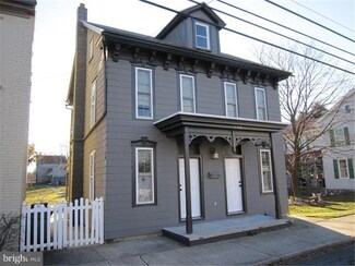 130 Main St, Womelsdorf, PA 19567