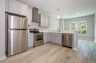 500 Commerce St Unit see remarks, Hawthorne, NY 10532