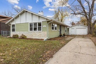 507 40th St NE, Cedar Rapids, IA 52402
