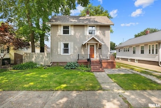 1111 S 4th St, Pekin, IL 61554