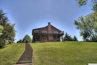 85 Fox Run, Athens, NY 12015