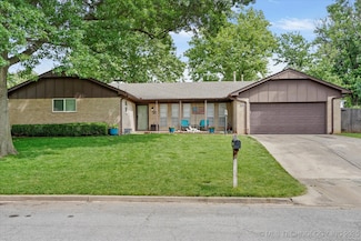 7329 E 66th Ct, Tulsa, OK 74133