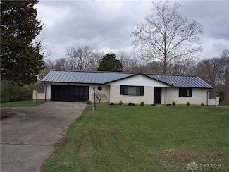 8141 S Brown School Rd, Vandalia, OH 45377