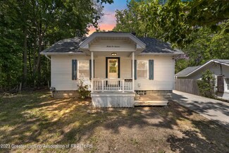 3216 Birch Row Dr, East Lansing, MI 48823