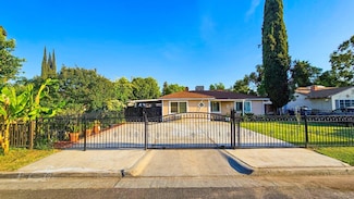 1406 E Hampton Way, Fresno, CA 93704