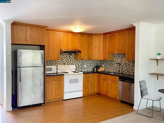 455 Crescent St Unit 315, Oakland, CA 94610