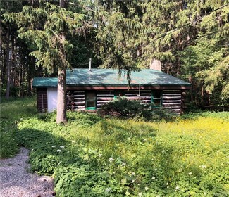 9555 Savage Rd, Holland, NY 14080