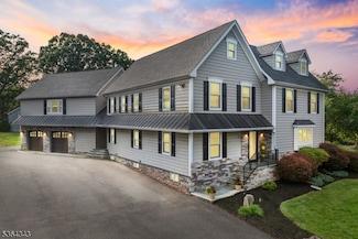 231 Woods Rd, Hillsborough, NJ 08844