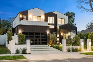 5741 Newcastle Ave, Encino, CA 91316
