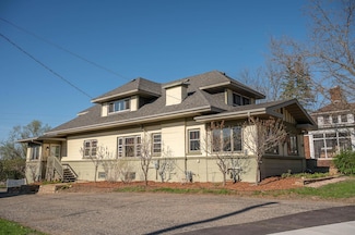 560 E 7th St, Red Wing, MN 55066