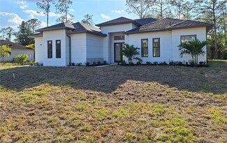 157 Everglades Blvd S, Naples, FL 34117