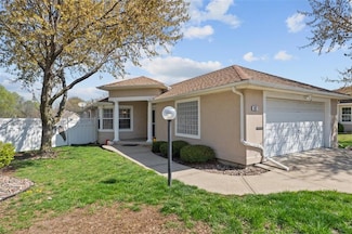 821 NW North Ridge Ct, Blue Springs, MO 64015