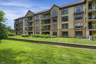 1320 Riverside Ln Unit 106, Saint Paul, MN 55118