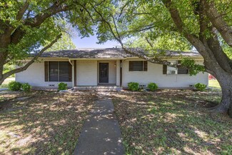 300 Church St, Lone Oak, TX 75453
