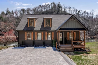 186 Grayling Dr, Cullowhee, NC 28723