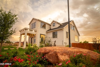 425 Pioneer St, Colorado City, AZ 86021