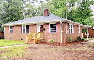 201 Pierce Rd, Kinston, NC 28501
