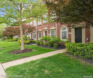 45623 N Stonewood Rd Unit 24, Canton, MI 48187