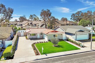 921 Helena Cir, Costa Mesa, CA 92626