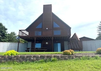 7431 Highview Dr, Waubay, SD 57273