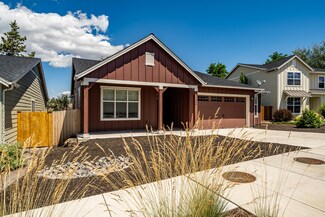 1288 NE Hoover Loop, Bend, OR 97701