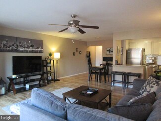 2404B Durham Ct, Mount Laurel, NJ 08054