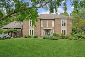 8840 Wellerstation Dr, Montgomery, OH 45249