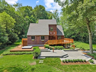 122 Old Post Rd, Old Saybrook, CT 06475
