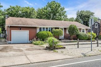 648 E Bayview Ave, Ocean Gate, NJ 08740
