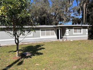 438 7th Ave, Labelle, FL 33935