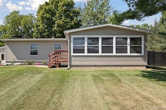 6524 Reilly Dr, Gregory, MI 48137