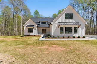 86 Promise Ln, Bumpass, VA 23024