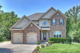 1016 Twin Pines Dr, Matthews, NC 28104