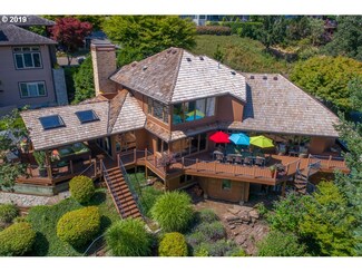 1592 View Lake Ct, Lake Oswego, OR 97034