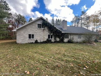 5318 Gemini Ln, Alpena, MI 49707