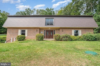 3 Dicken Dr, Marysville, PA 17053